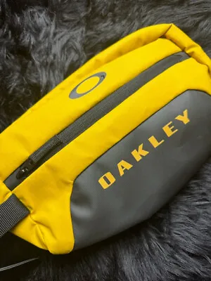 New Oakley Roadsurfer Beauty Case Amber Yellow • $32.95