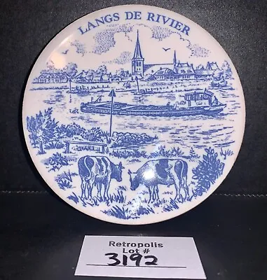 DUTCH DELFT BLUE White Round Tile Souvenir H&R Johnson England Langs De Rivier • $20.90