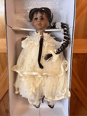 ALYSSA Mundia Reve De Christine Et Cecile 19” Artist Porcelain Doll READ • $80