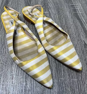 Manolo Blahnik Gold And White Point Toe Sling Back Kitten Heel Size 39.5 • $29