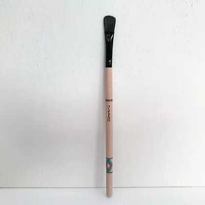 £11.02 • Buy MAC  Vibe Tribe Collection  Eye Shader Brush, Full Size, Brand New!