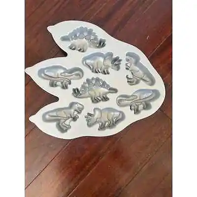 Nordic Ware Dinosaur Track Pan Muffins 8 Mini Cakes Dinosaur Footprint USA • $20