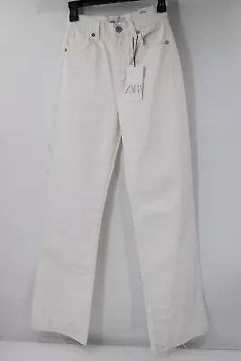 NWT Zara Jeans Womens 2 L33 High Rise Full Length White Cotton Denim Trendy • $15.99