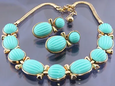 $10.50 • Buy Vintage Signed Trifari Turquoise Aqua Thermoset Melon Cabochon Necklace Earrings