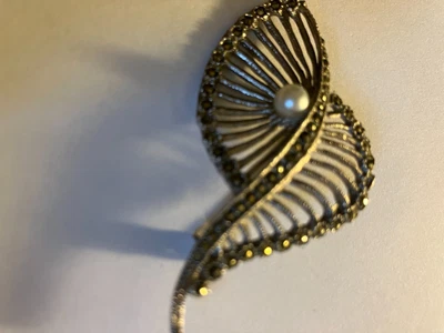 £6 • Buy Vintage Marcasite And Pearl Brooch