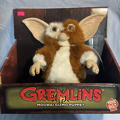 $69.90 • Buy Trick Or Treat Studios Gremlins Gizmo Puppets Costume Prop