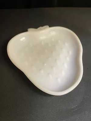 Glass Strawberry Shaped Vintage White Milk Opaque Textured Dish Tray 6  (003) • $16.99