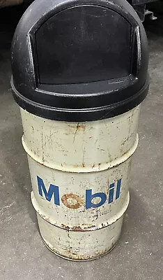Vintage Mobile Oil Can 16 Gallon  Trash Can With Rubbermaid Commercial R2d2 Lid • $249.80