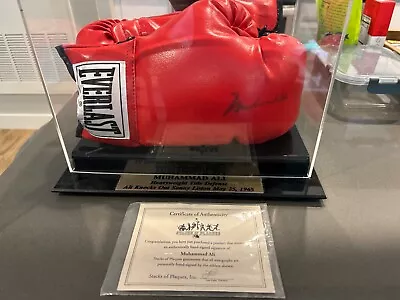 Muhammad Ali Signed Everlast Boxing Glove W/ Certificate Of Authenticity • $250