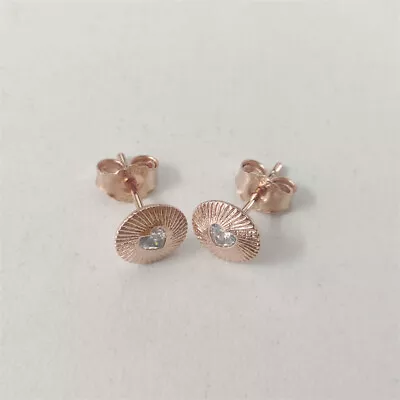 Pandora Rose Heart Gold Vintage Fan Stud Earrings • $34.81