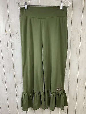 Matilda Jane Brilliant Daydream Green Boldly Go Big Ruffles Size Medium Capris • $39.95