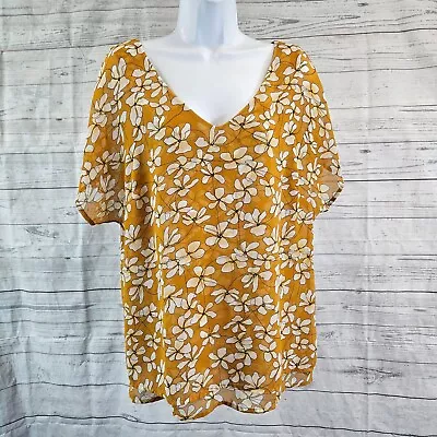 CAbi 3598 Womens Thrive Blouse Sz Medium Butterscotch Floral Short Sleeve • $22.99