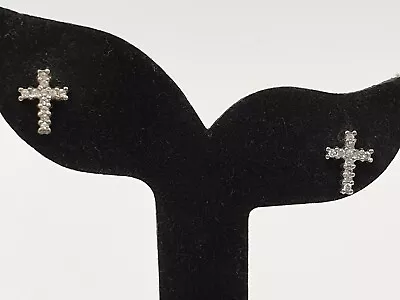 Stunning 9ct 375 White Gold Cubic Zirconia Cross Earrings Butterfly Closure  • £14.50