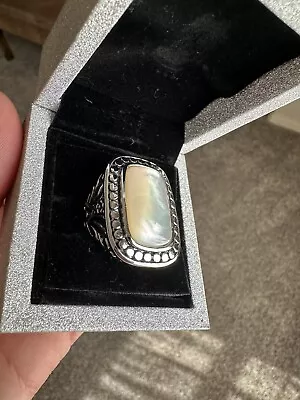 Premier Designs Genuine  Mother Of Pearl  Silver Tone Ring Size 8 • $24.99