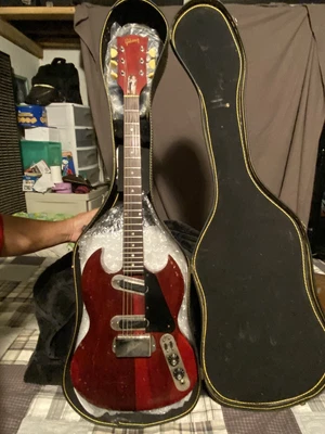 $1100 • Buy Gibson SG Guitar 1972