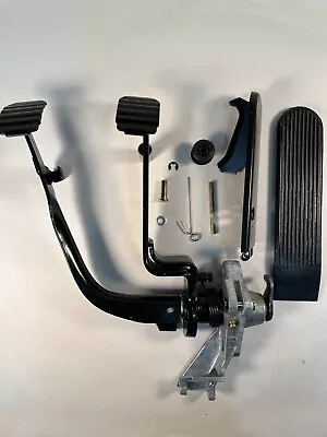 65-79 VW Bug Beetle Ghia Dune Buggy Manx Stock Pedal Assembly W/ Gas Pedal • $179.87