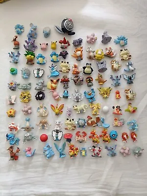 £19.99 • Buy Pokémon Hasbro BP Figures Vintage Collection - 94 Figures And Storage Tin