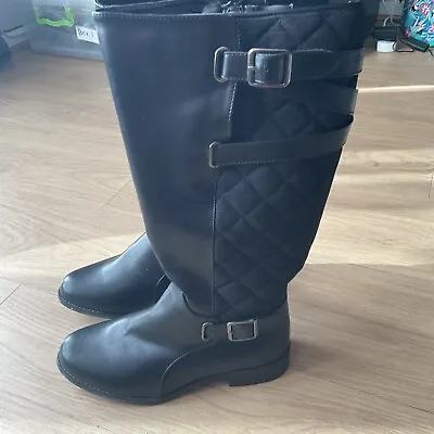 Ladies Evans Size 5 EEE Black Quilted Patternen Flat Knee High Boots  • £60