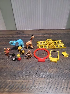 VINTAGE FISHER PRICE CIRCUS PLAY SET 1973 Accessories • $28.75