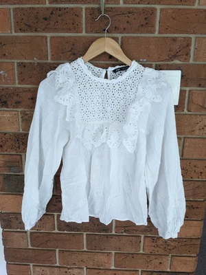 $18.80 • Buy Zara White Lace Blouse Size XS