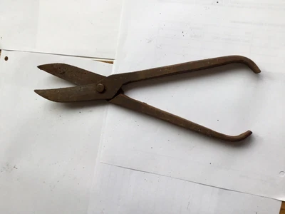 Old Hand Working Tools -  cutters  - Used. • £5