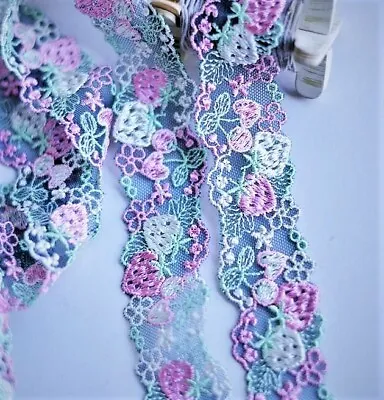  Delicate Floral Venise Lace Trim  - Price For 1 Yard • $2.39