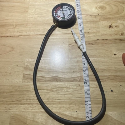 $19.99 • Buy Vintage Equus Fuel Pump Pressure Auto Engine Vacuum Gauge Measure PSI Inch 3220