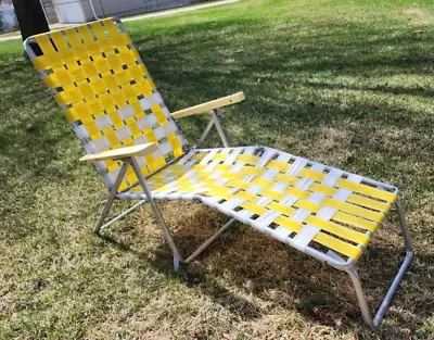 Vtg Folding Chaise Lounge Yellow White Aluminum Webbed W/ Armrest Lawn Chair • $99.50