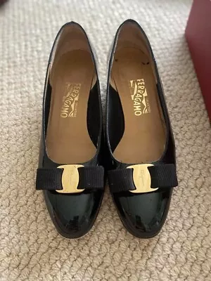 Salvatore Ferragamo Vara Pumps 38 • $180