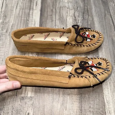 Minnetonka Women’s Thunderbird Beaded Softsole Moccasins Size 10 • $22.49