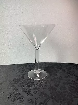 Grande - Jumbo Martini Glass Cocktail Centerpiece (Item# GMG-04) • $35