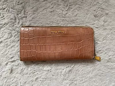 Miu Miu Women’s Pink/Beige Leather Crocodile Pattern Long Wallet • £25.75