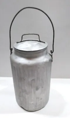 Vintage Milk Metal Can Pail With Lid And Handle 4 Quarts 11  W/O Handle • $26.78