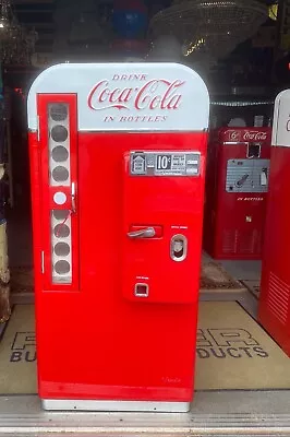 Vintage 1950s Vendo 81 Coca Cola Coke Machine • $1