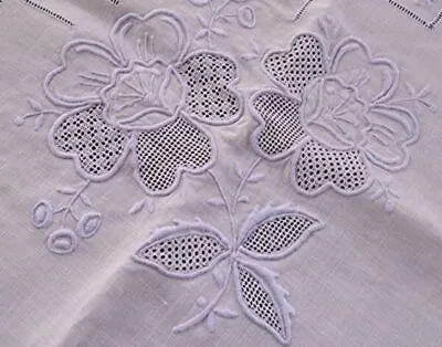 VTG PALE BLUE FLORAL EMBROIDERED TABLECLOTH/TABLE TOPPER 33 1/4 X 34 • $17.95