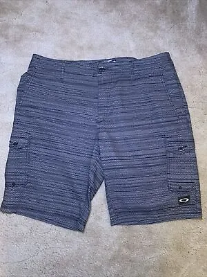 Oakley Golf Shorts Men’s Size 36 Gray & Black (Nice Shape) • $17.99