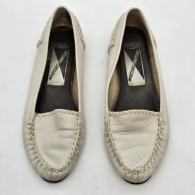 Mootsies Tootsies Flats Women's Size 7 Cream Mooshie Moc 34067-4 • $24.99