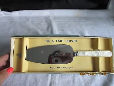 Vintage Pie & Tart Server - Boxed • £4.99