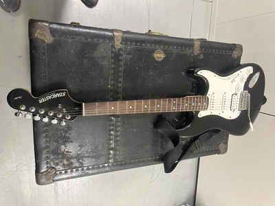$155 • Buy Fender Starcaster Electric Guitar