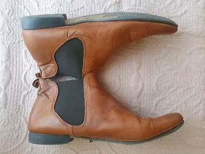 EOS Tan Low Ankle Elastic Side Leather Boots Size 40. • $60