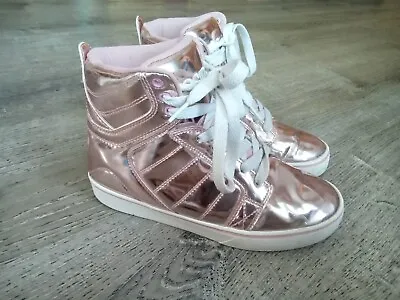 Osiris Shoes 2017 High Tops Sneakers Skyrise Pink Shiny Pearl Womens Size 7 Rare • $33.99