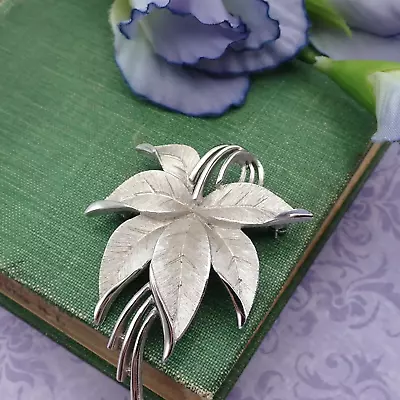 Vintage Trifari Brushed Silver Tone Flower Bouquet Pin Brooch • $22.95