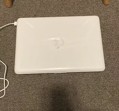 Apple MacBook A1181 13.3  Laptop - MB402LL/A (February 2008) • $100