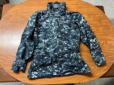 Mens Used Lightly Worn Usn Navy Blue Camo Gore Tex Jacket Size Xs • $0.99