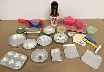 $50 • Buy Vintage 1960's Pretend Play Kitchen 26pc Pots Pans Baking Aluminum Cookware