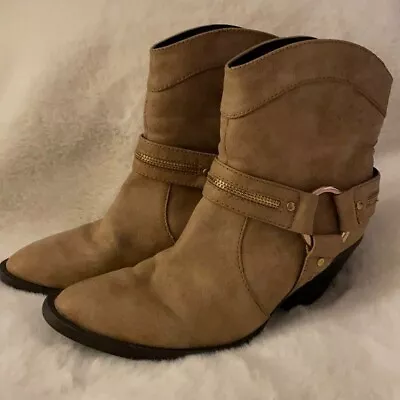 Mo Mo LUXE Vegan Suede Harness Boots Tan With Gold Accents Size 7.5 • $39
