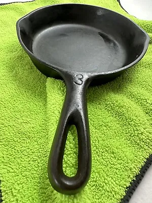 VOLLRATH #3 CAST IRON SKILLET W/ OUTSIDE HEAT RING VTG HTF SMALL EARS UNMARKED • $39.99