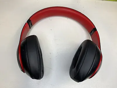 Beats Studio3 Bluetooth Headphones Black/Red • $220