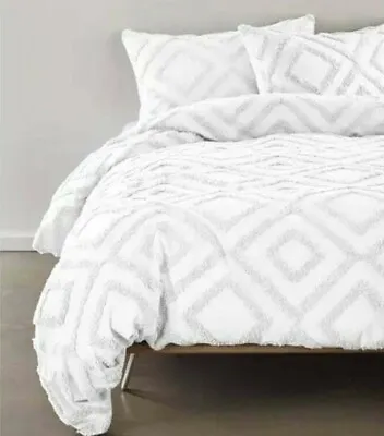 Nordstrom BP Tufted Lattice Twin Size Comforter And Sham Set White Cotton Modern • $34.99