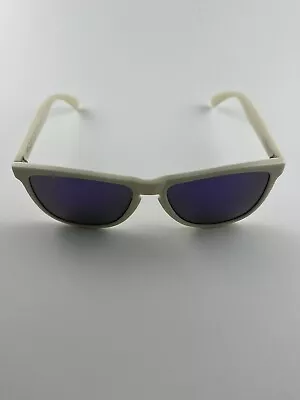 Oakley Frogskins Matte White Violet Iridium 03-055 Gen 1 Metal Hinges Japan 90’s • $299.99